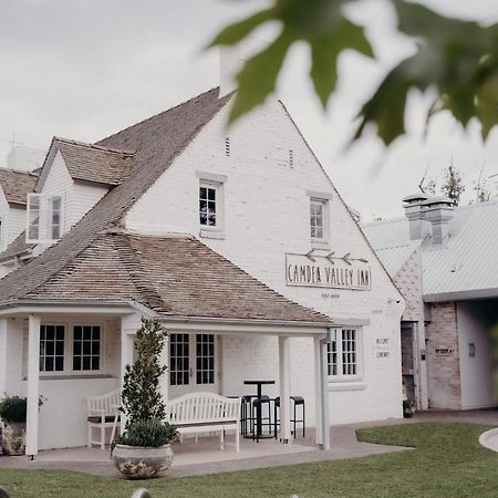 Camden Valley Inn ภายนอก รูปภาพ