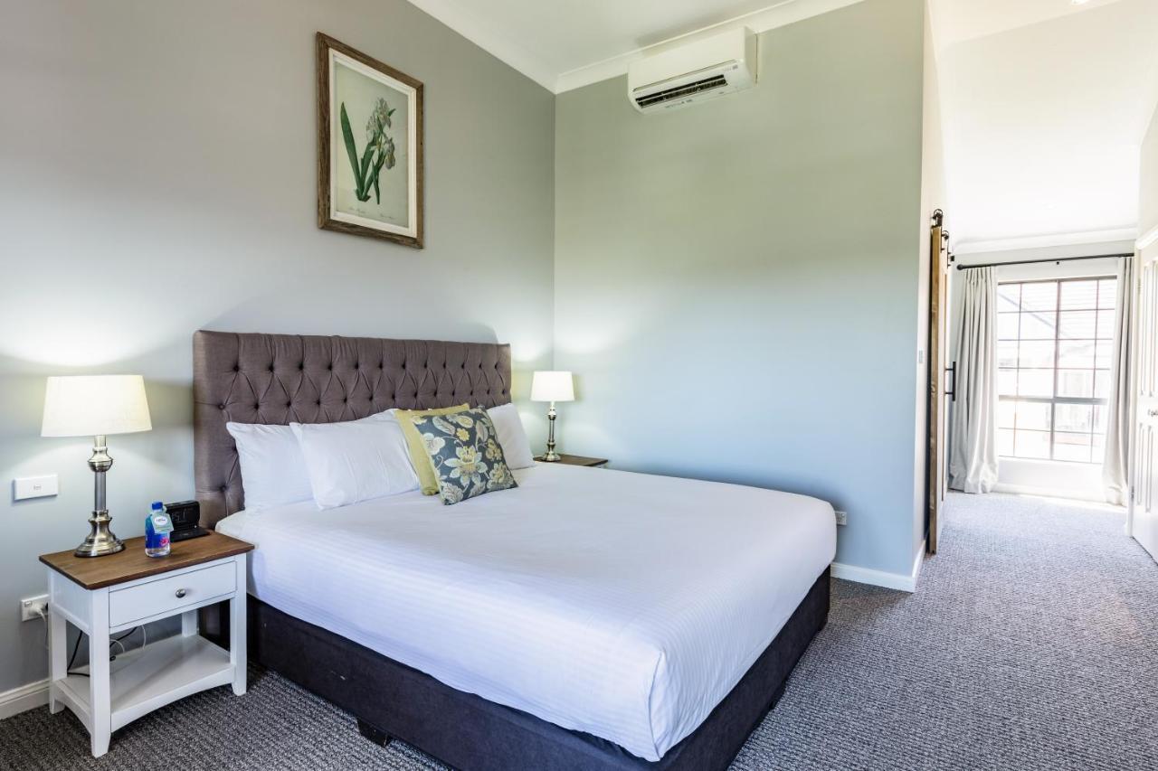 Camden Valley Inn ภายนอก รูปภาพ
